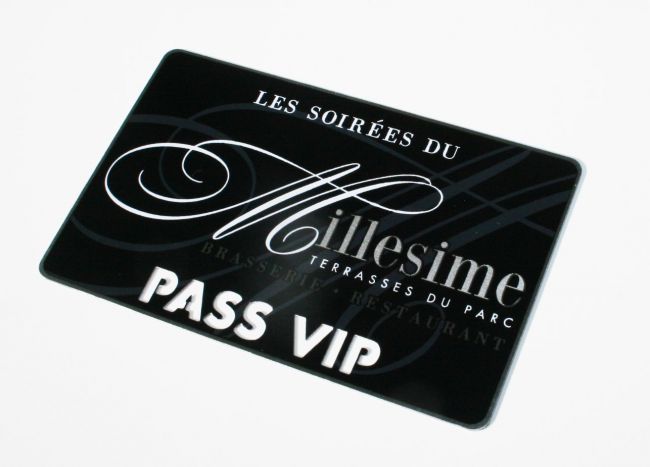 MILLESIME restaurant, Pass VIP , Imprimée à 80%, fine gravure et stries sur le lettrage, perforation - Vitrolles